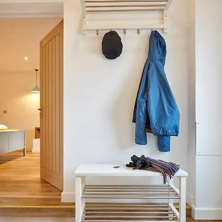 The Mural - Centre - Your *