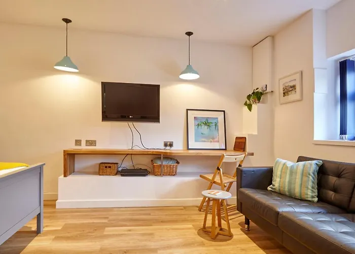 The Mural - Centre - Your * Bristol