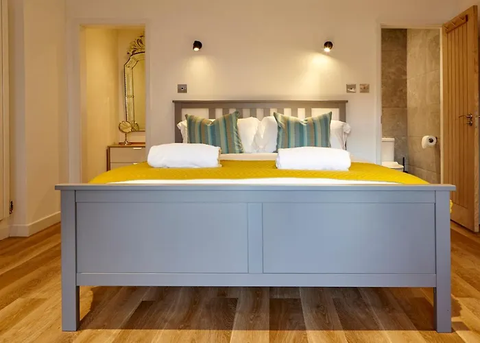 The Mural - Centre - Your * Bristol