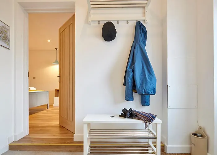 The Mural - Centre - Your *