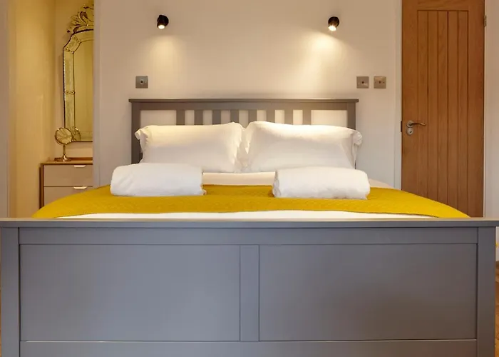 The Mural - Centre - Your